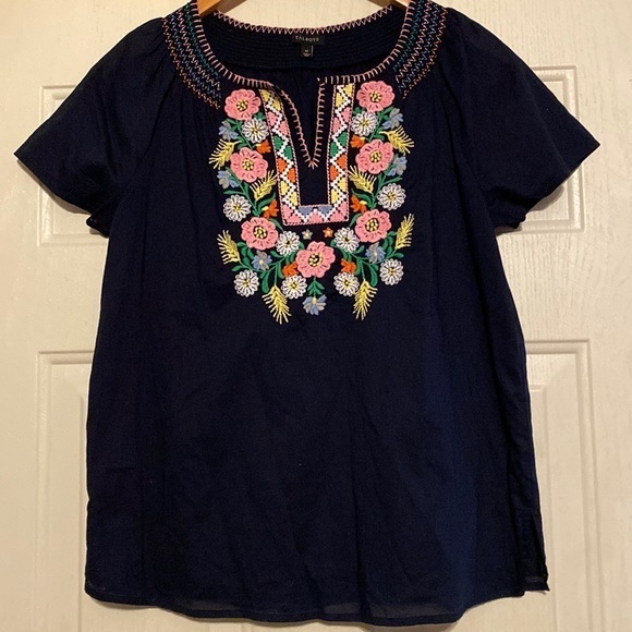 Talbots Tops - Talbots Embroidered Top‎